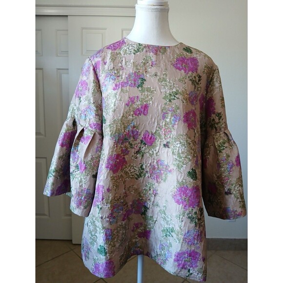 Tuckernuck Floral Jacquard Bell Sleeve Blouse Beige Pink Green Top Size Large - Picture 3 of 16